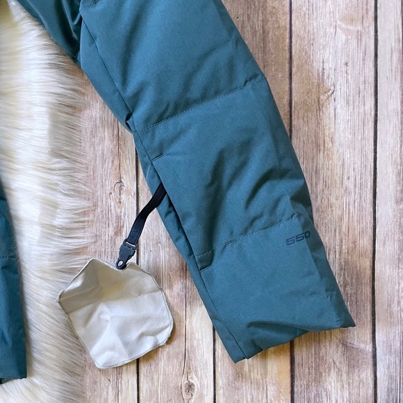 The North Face Women’s Heavenly Down Jacket - Picture 4 of 9